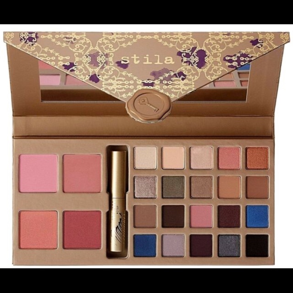 Still A whole lot of love gift set